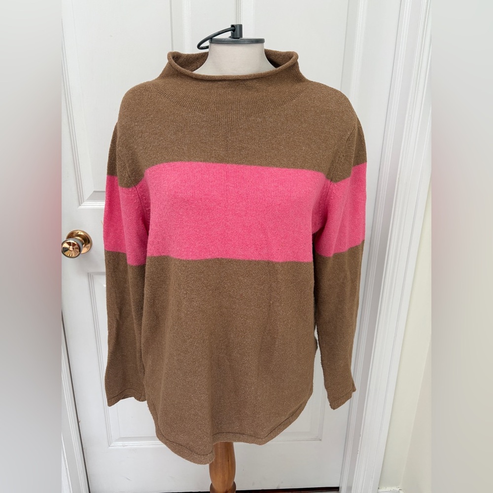 OLD NAVY Tan-colored sweater with pink stripe ladies large